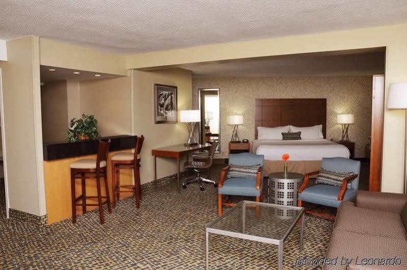 Holiday Inn Raleigh Downtown, An Ihg Hotel מראה חיצוני תמונה